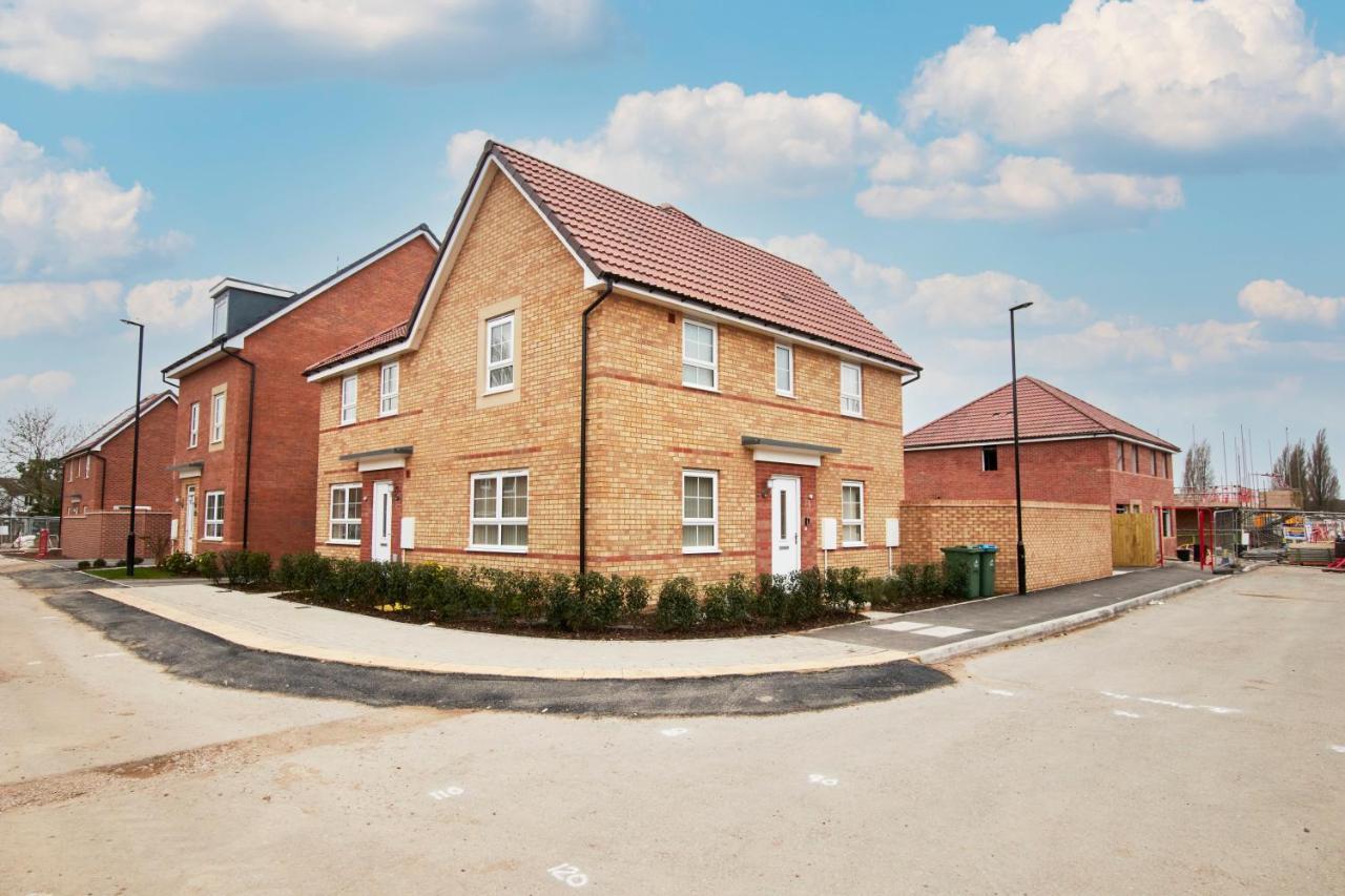 Superb 3Br House In Coventry Sleeps 9 W/Parking别墅 外观 照片